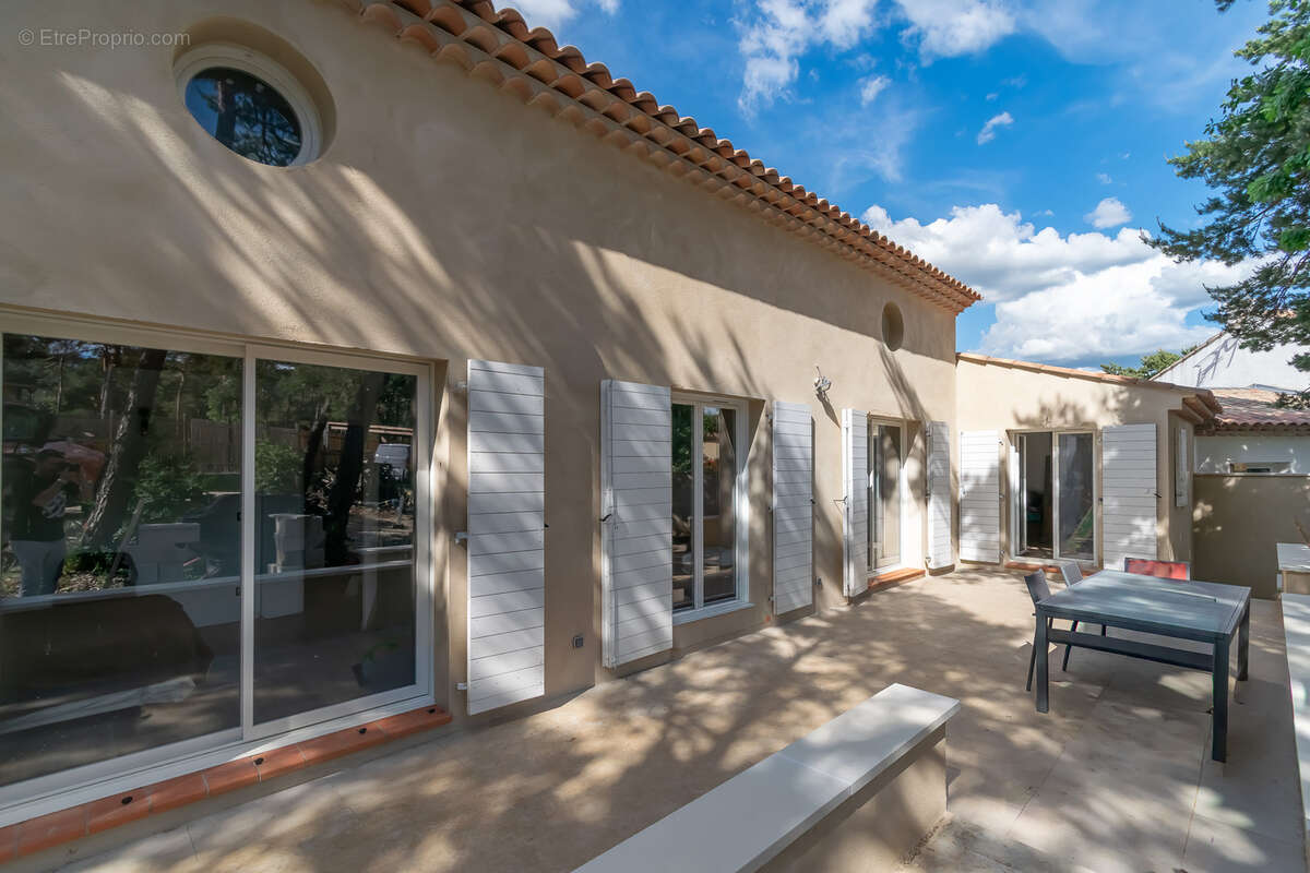 Maison 150 m2 + garage sur terrain 1150 m2 piscinable - photo 3
