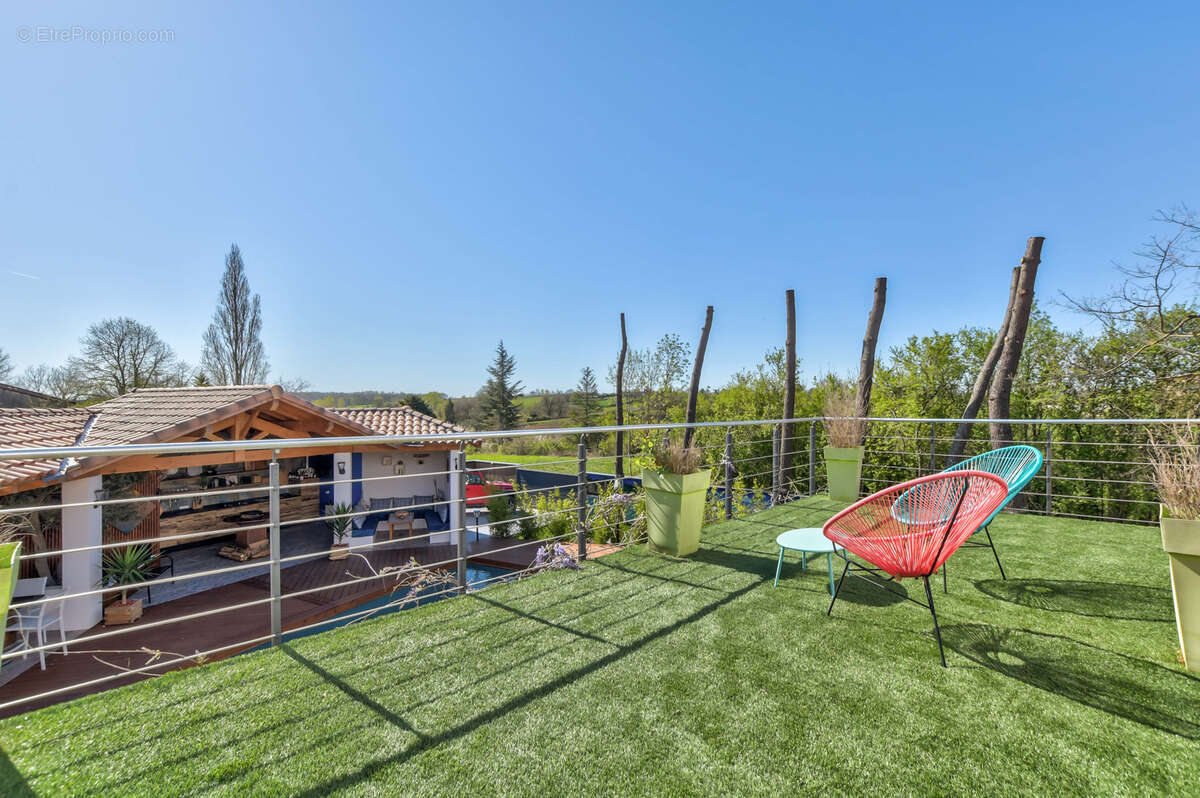 Maison à CASTELMAUROU