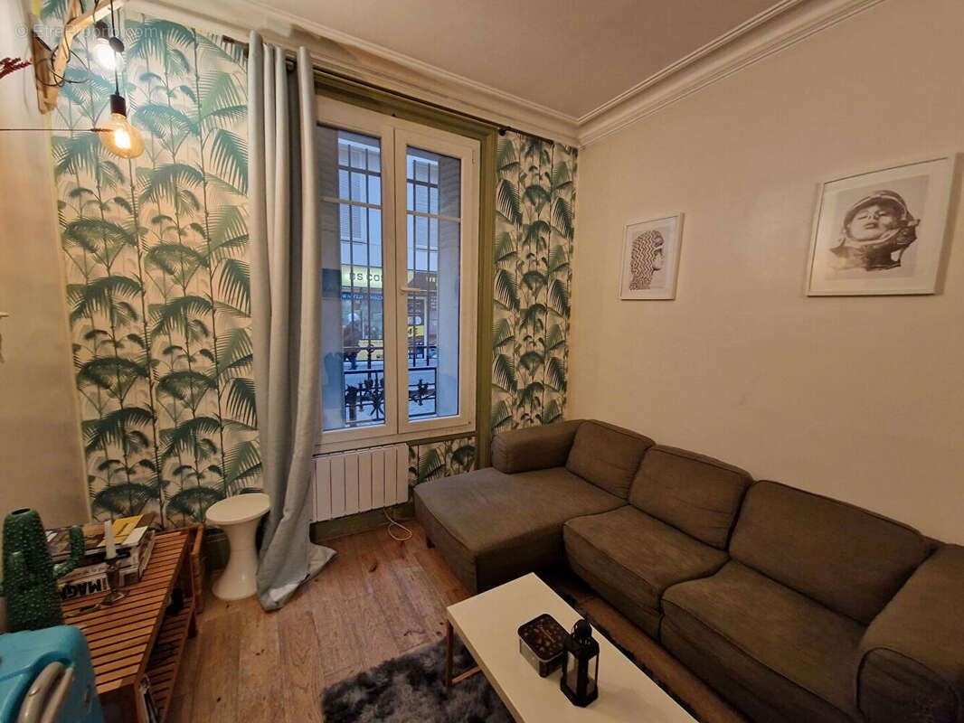 Appartement à PARIS-18E