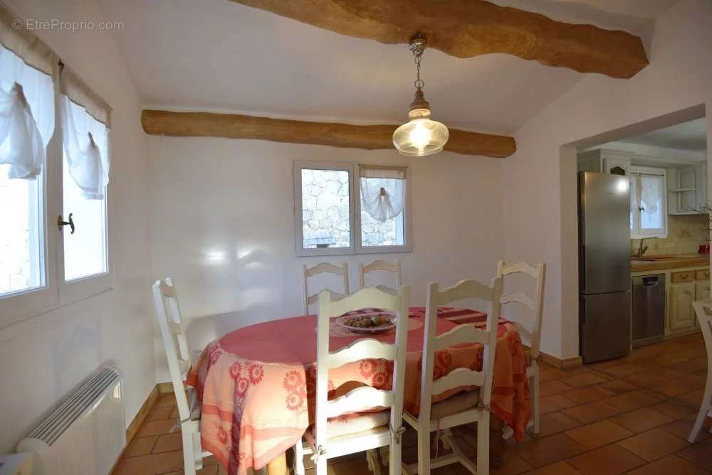 Maison à MONTAUROUX