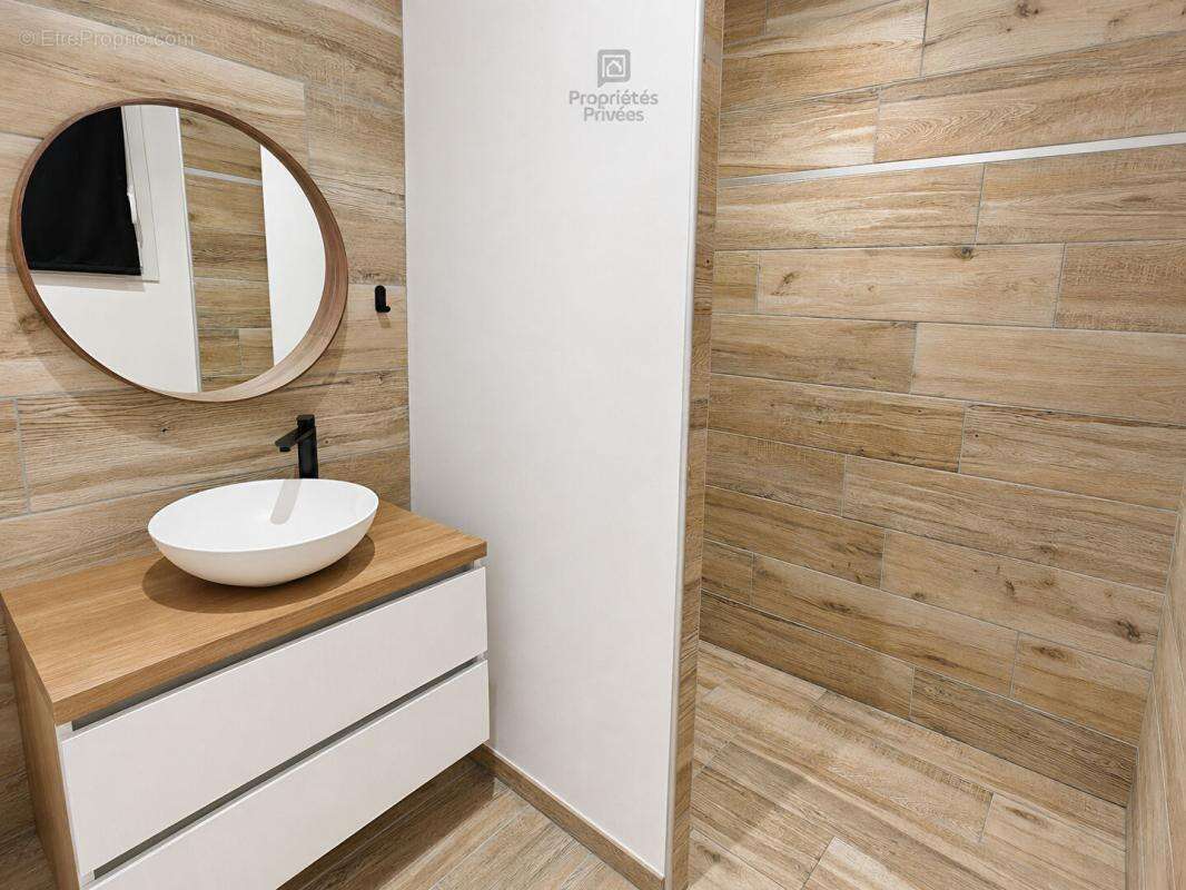 CHÂTEAUROUX, LA MARGOTIÈRE, Maison contemporaine de plain-pied, 5 chambres, bureau, piscine, DPE A - photo 8