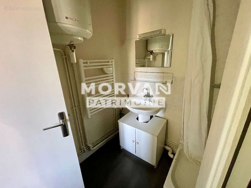 Appartement à MOULINS-ENGILBERT