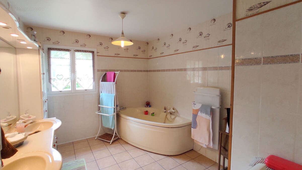Maison à AVAILLES-EN-CHATELLERAULT