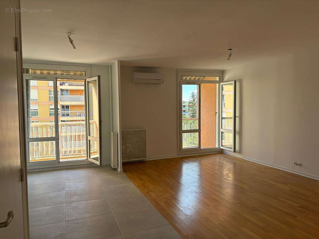 Appartement à MARSEILLE-12E