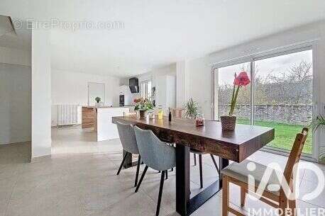 Photo 2 - Maison à DANNEMOIS