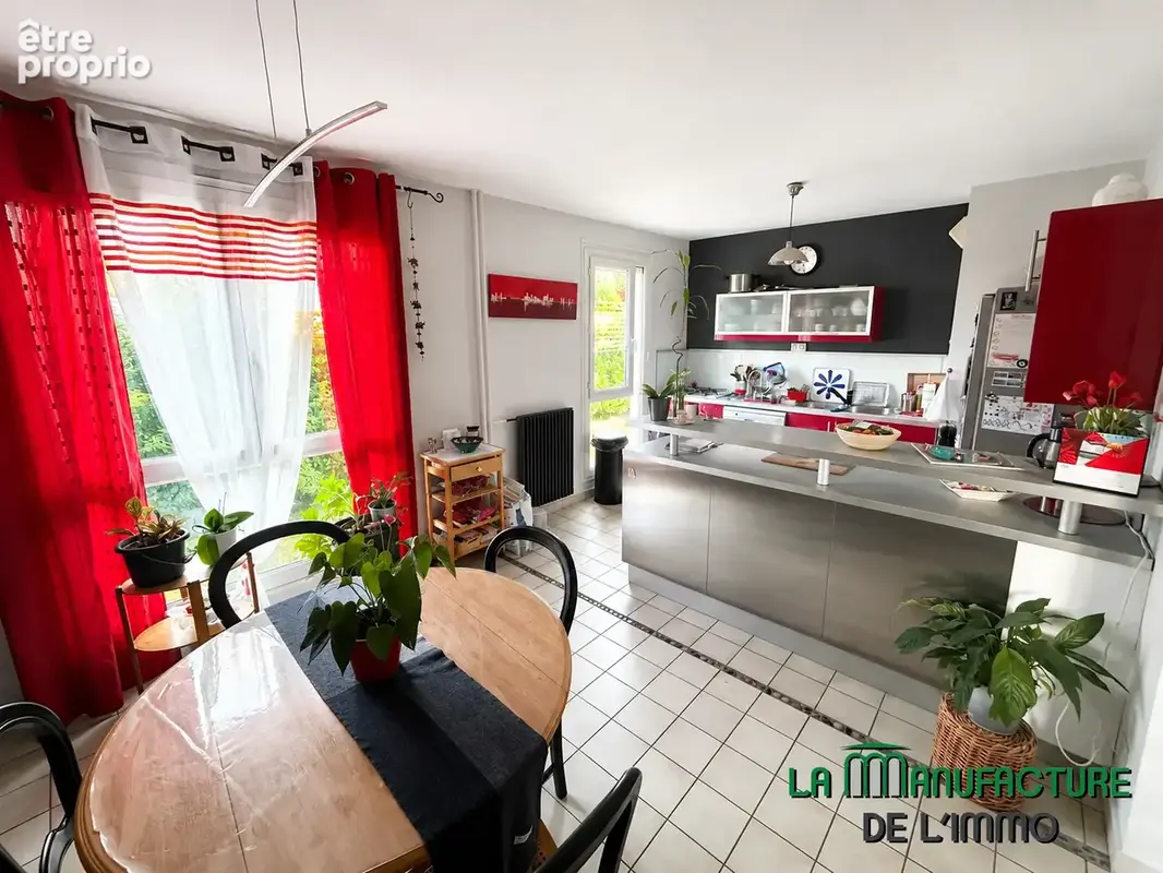 Appartement f4 avec balcon, place de parking et cave - photo 6