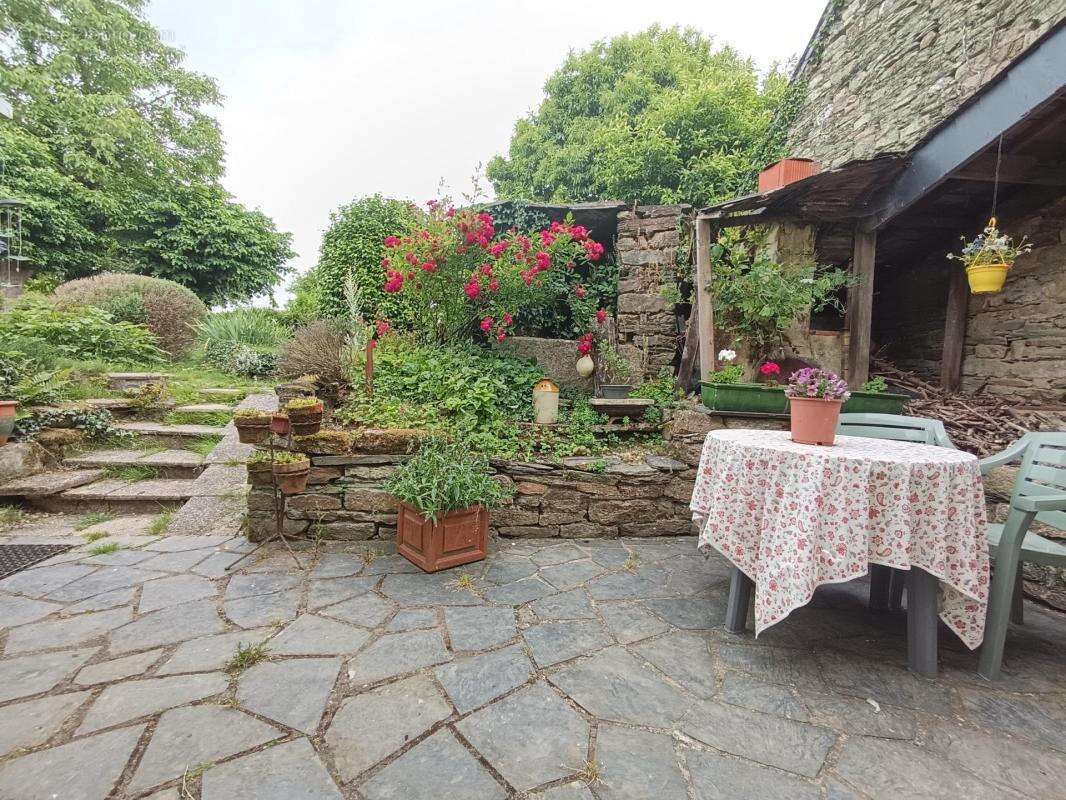Maison à SERENT