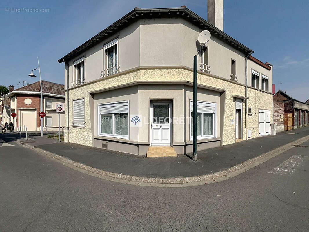 Maison à TERGNIER