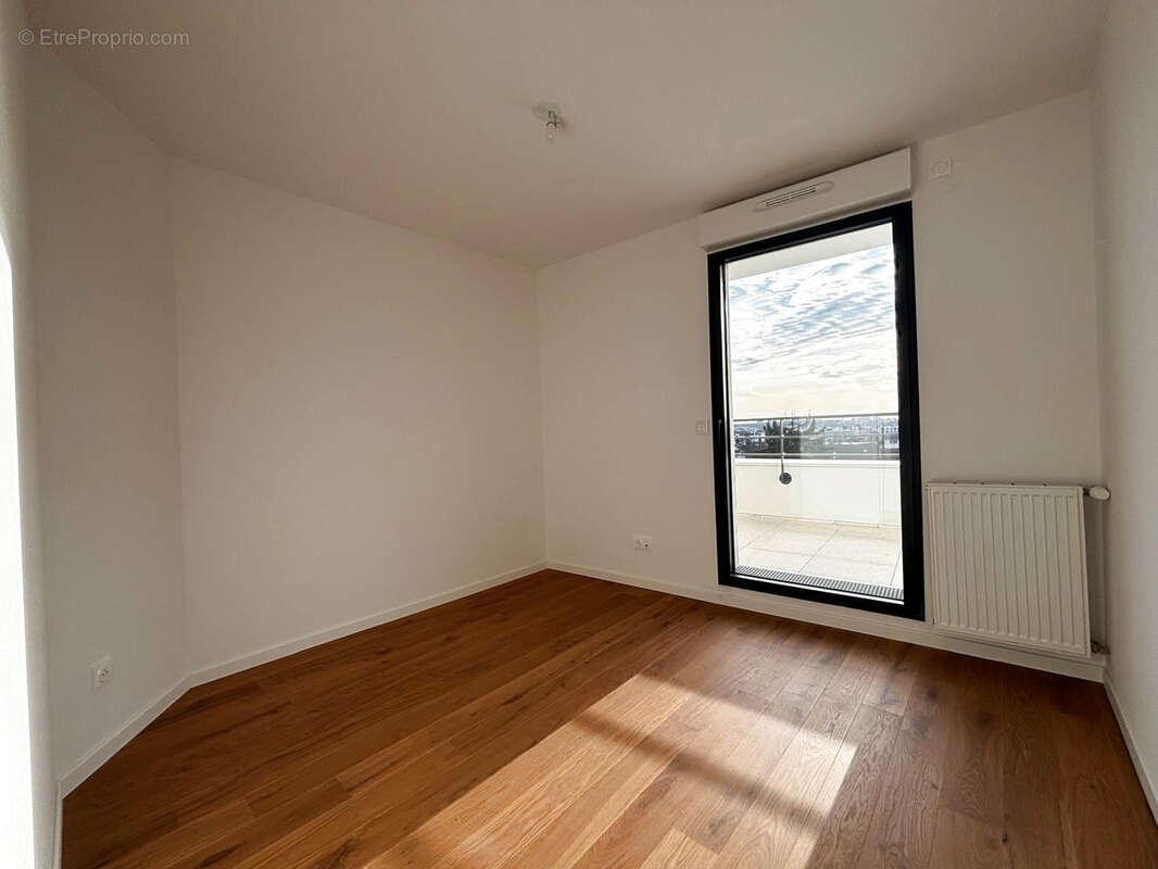 Appartement à SAINT-MAUR-DES-FOSSES