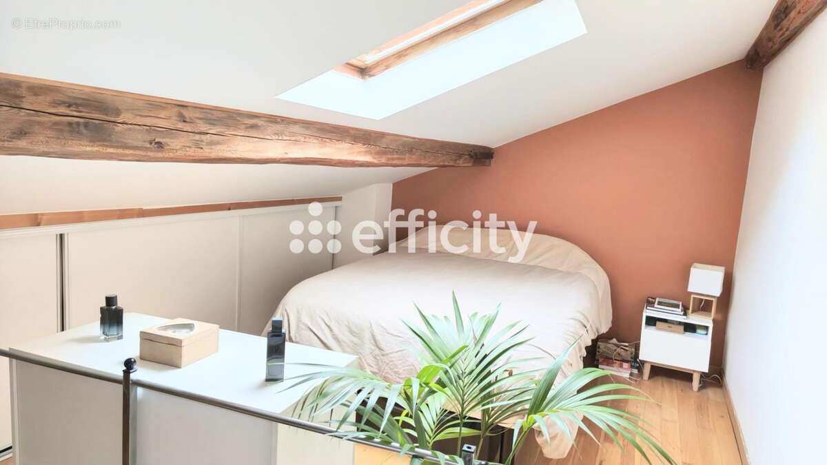 Maison à NEAUPHLE-LE-CHATEAU