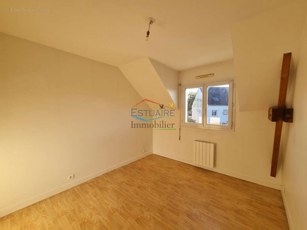 Maison à SAINT-ETIENNE-DE-MONTLUC