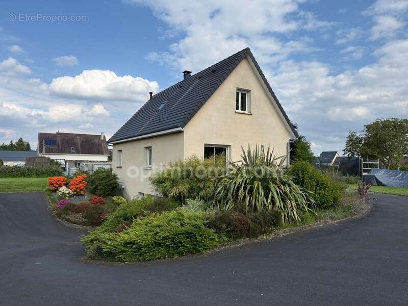 Maison à BOURG-ACHARD