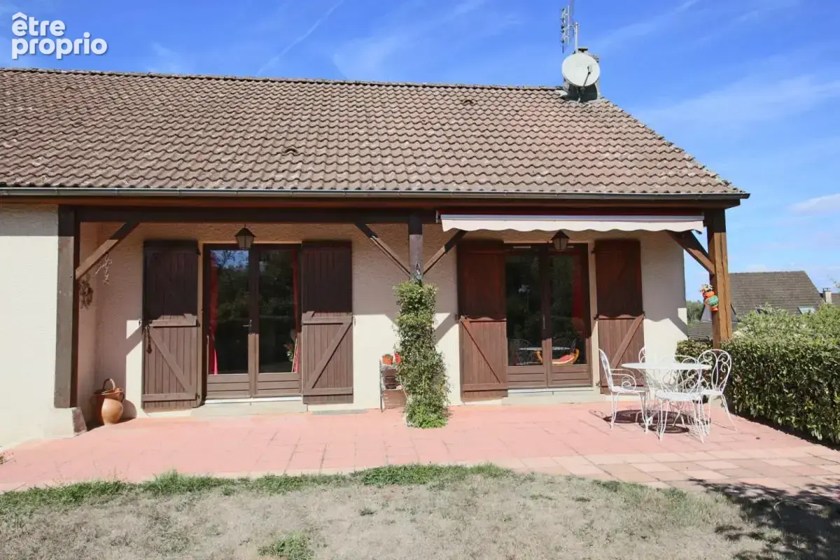 Pavillon sur 1344 m² de terrain avec piscine carrelée de 4 x 8 m - photo 12