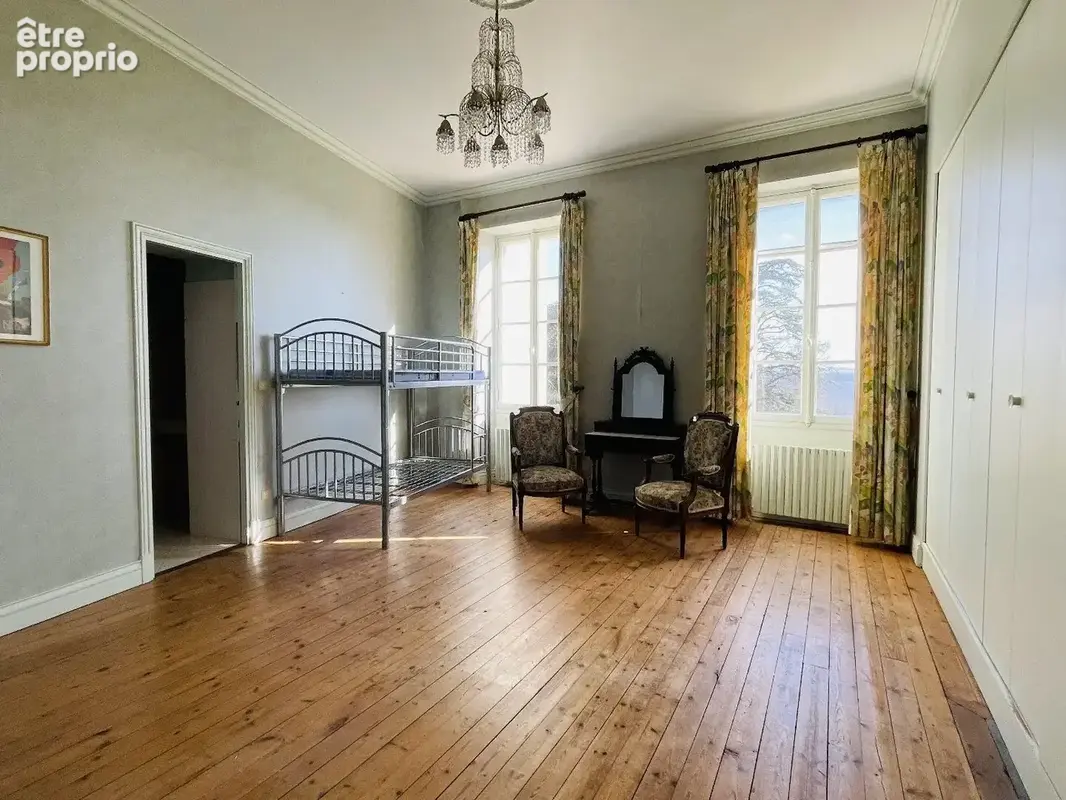 Superbe château avec vue panoramique, élégance et charme - photo 11