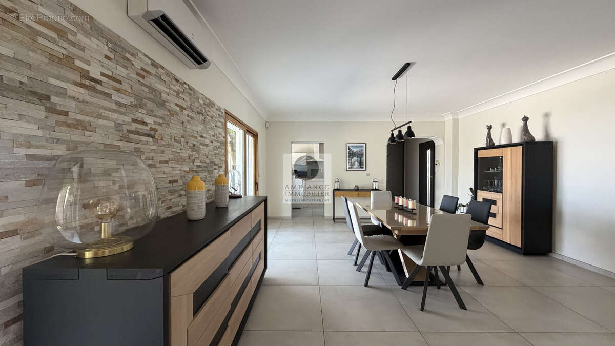 L'élégance d'une maison d'architecte face à la tour de Crest - photo 12