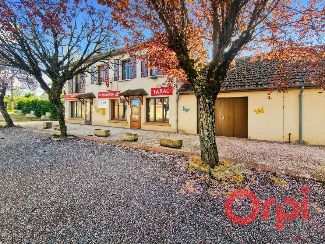 Maison à LA GUERCHE-SUR-L'AUBOIS