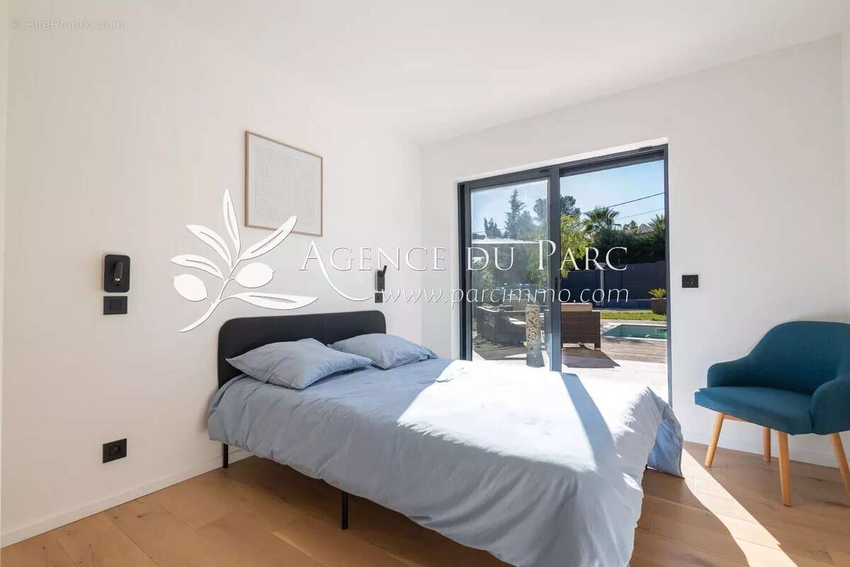 Maison à MOUGINS