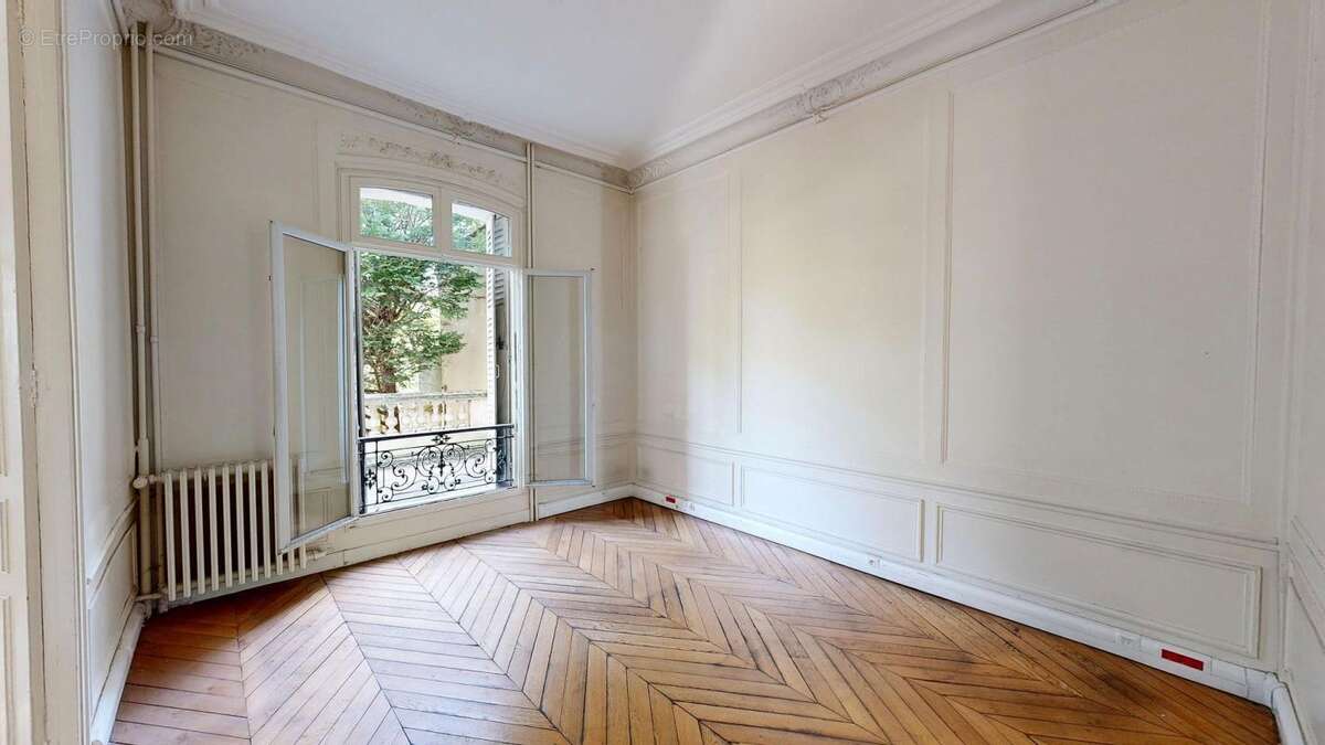 Maison à PARIS-16E