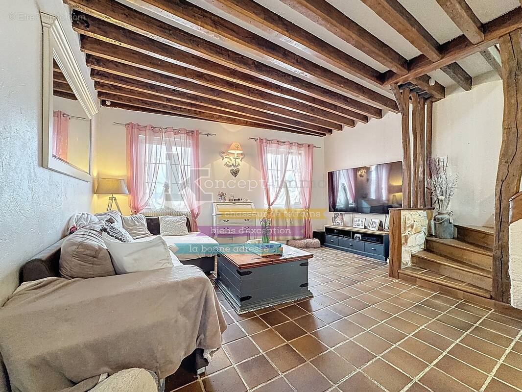 n°1 - Maison à LIANCOURT