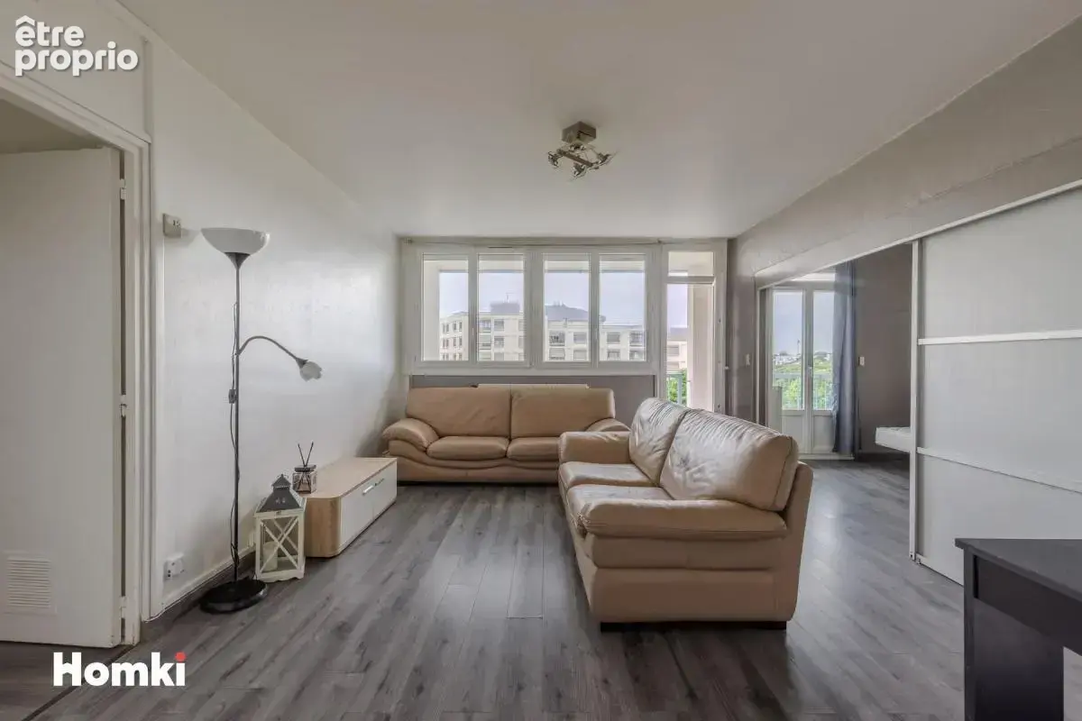 OPPORTUNITÉ – T3 bis de 78 m² avec balcon – Vénissieux Les Marronniers - photo 3