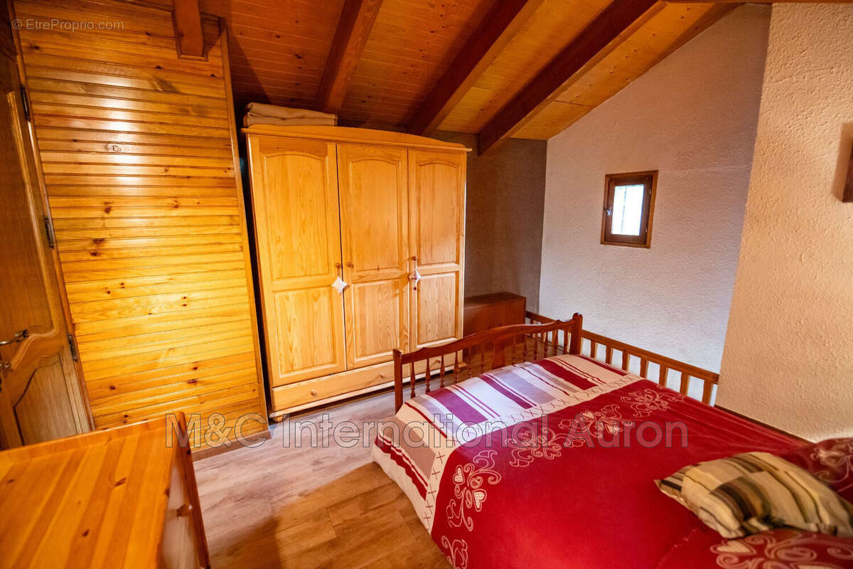 Appartement à SAINT-ETIENNE-DE-TINEE