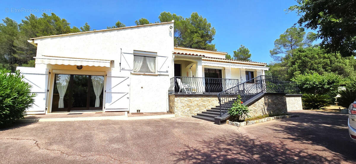 Maison à DRAGUIGNAN
