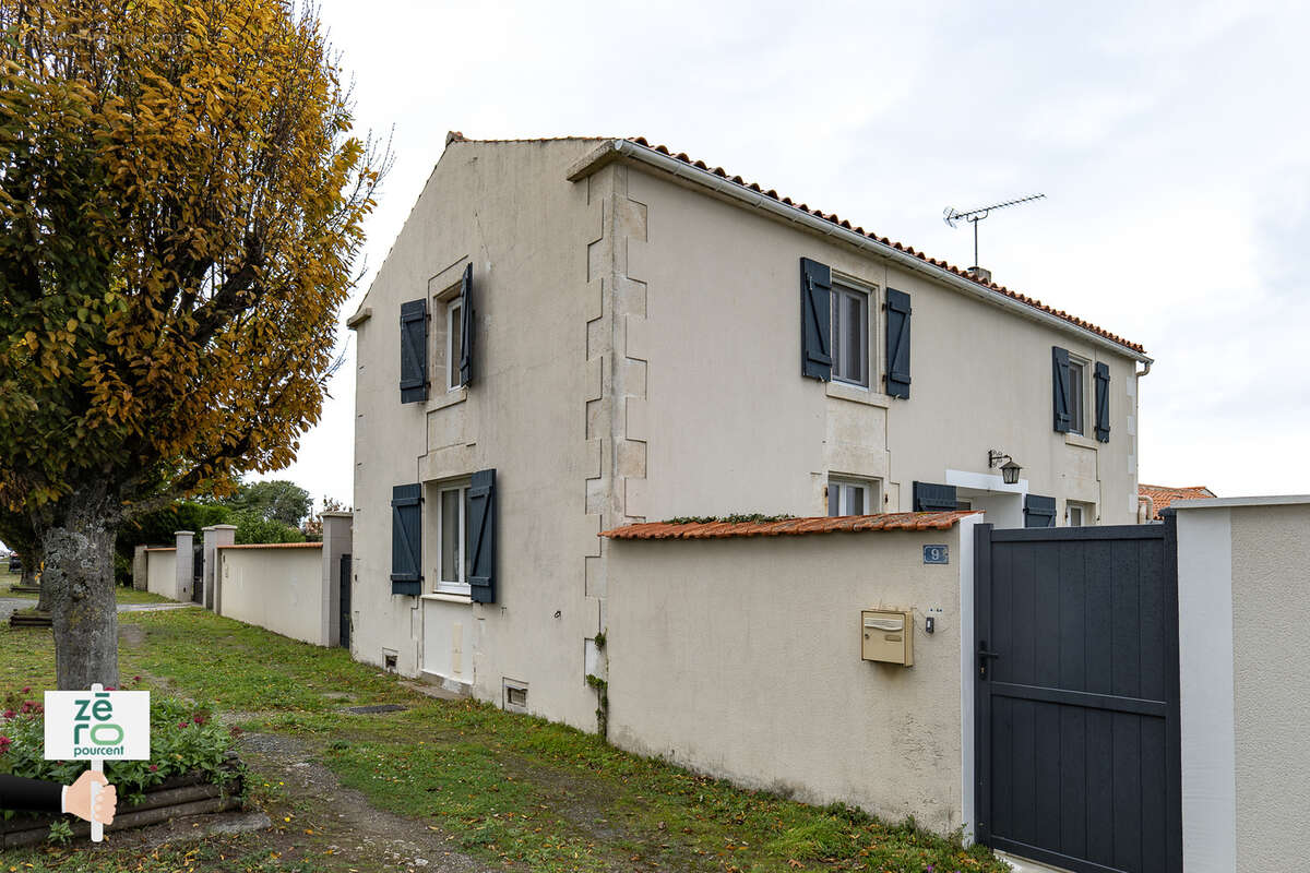 Maison à MOUZEUIL-SAINT-MARTIN