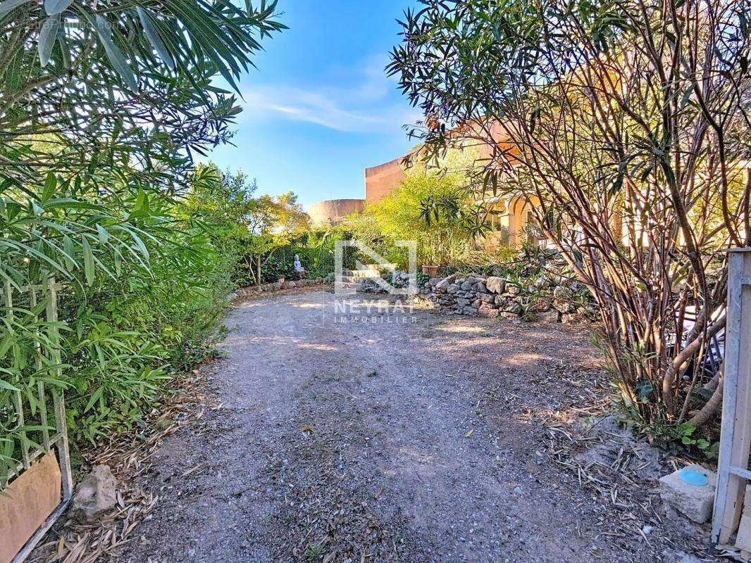 Appartement à SAINT-PAUL-EN-FORET