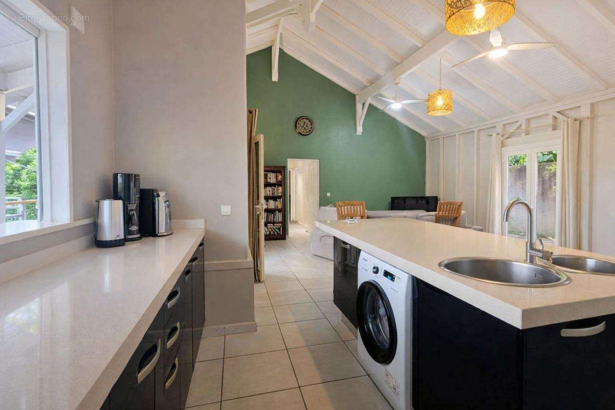 Maison à SAINTE-ROSE