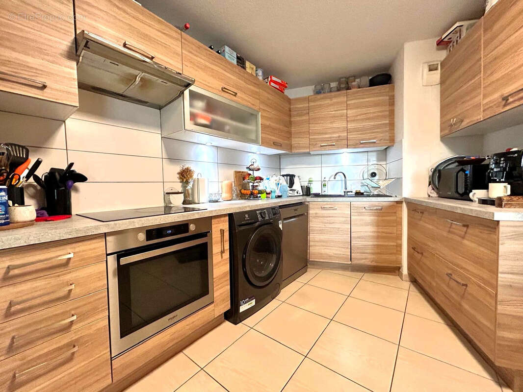 Appartement à MARSEILLE-4E