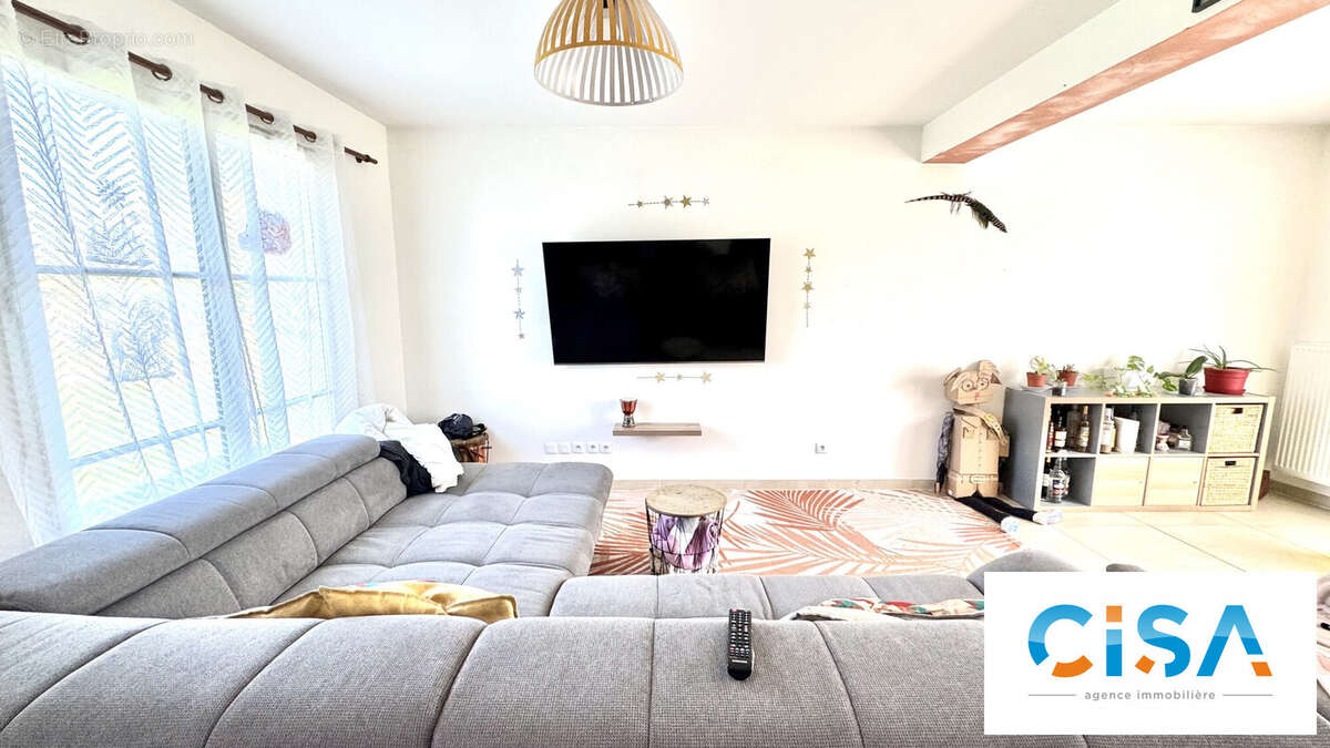 Maison à PONT-SAINTE-MAXENCE