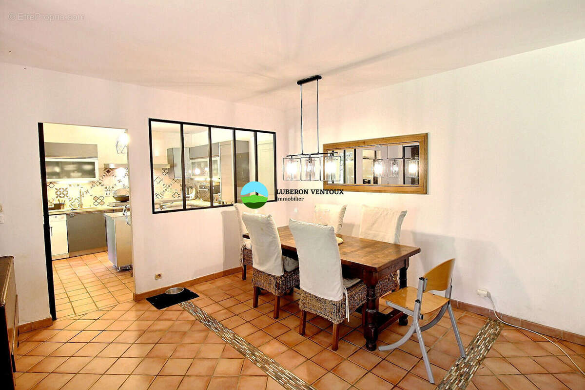 Maison de plain-pied 127 m² ? Jardin arboré, grand garage et environnement privilégié - photo 4