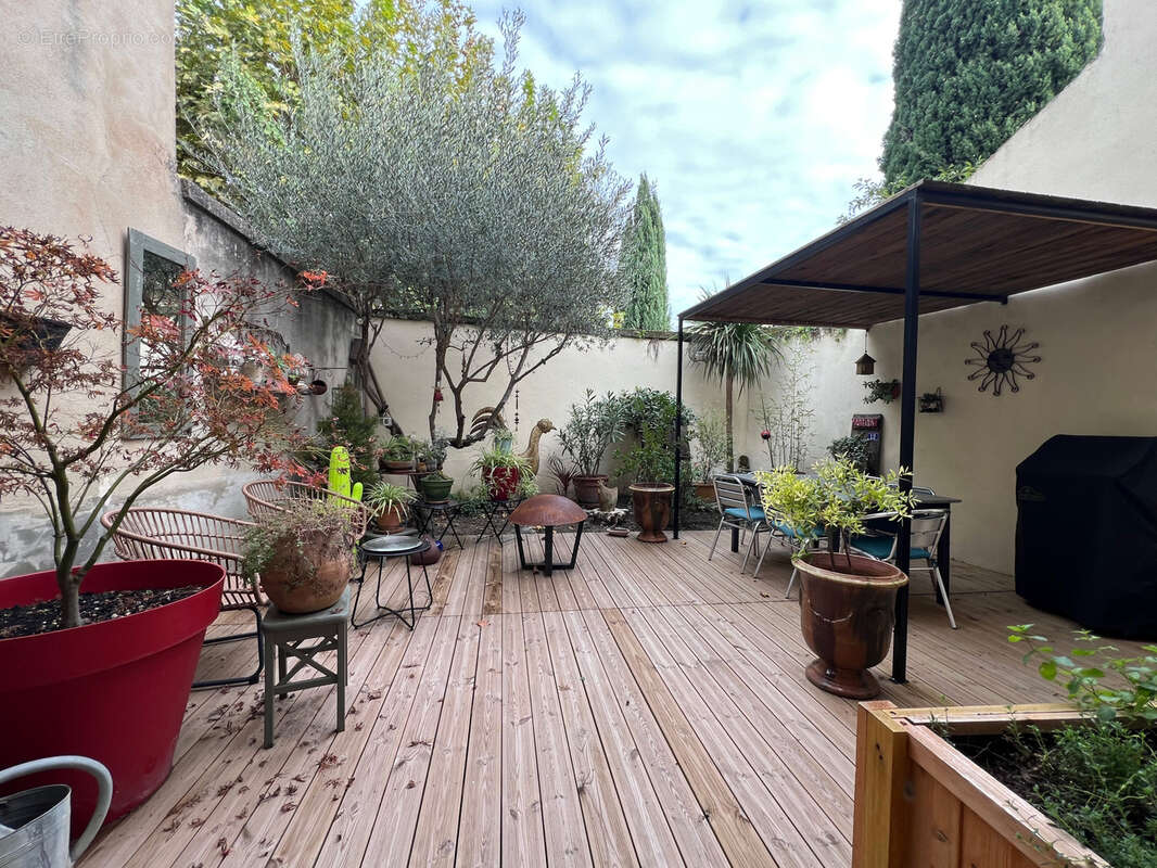 Maison à CADEROUSSE