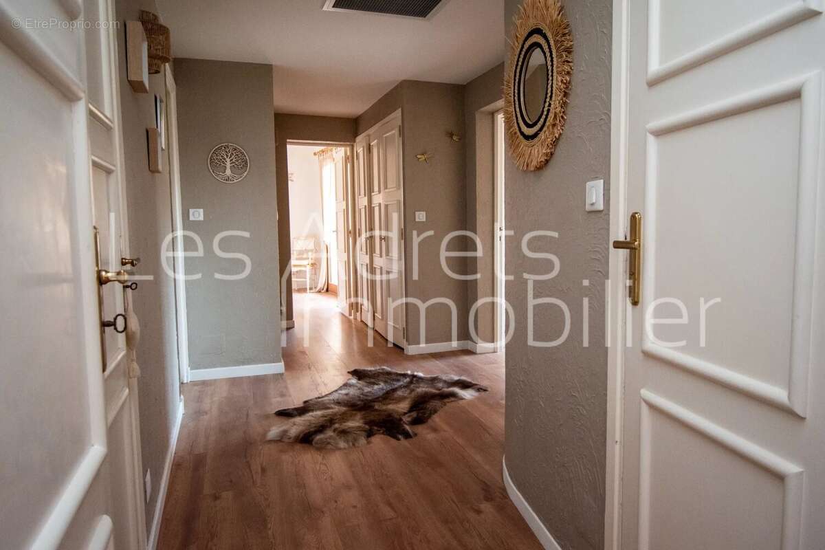 Maison à LES ADRETS-DE-L&#039;ESTEREL