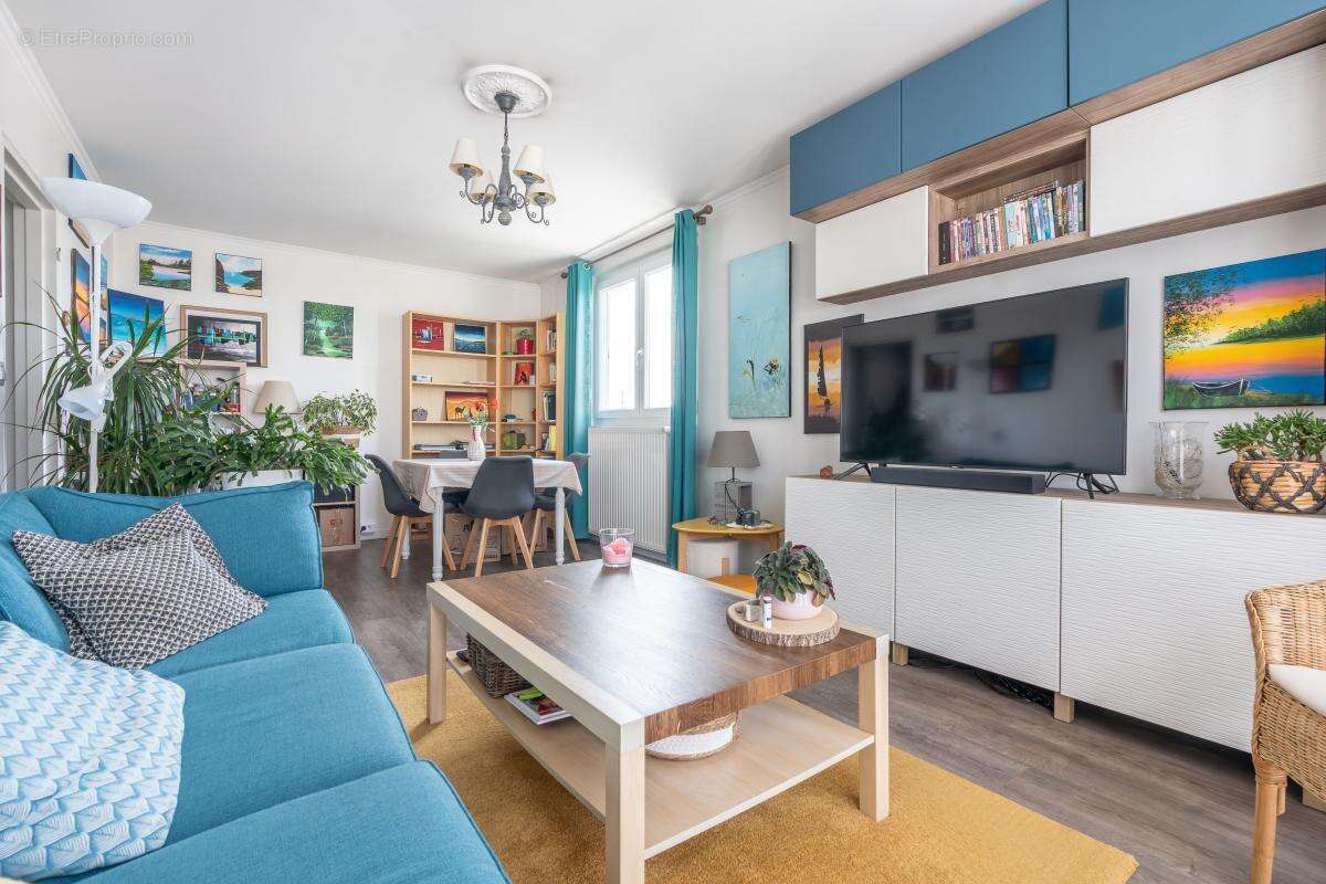 Appartement à SAINT-MAUR-DES-FOSSES