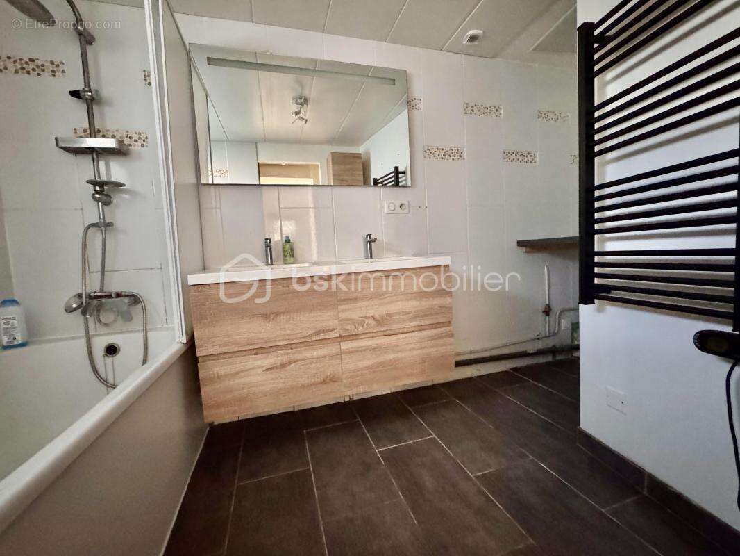 Maison de village de 173 m2 - photo 4