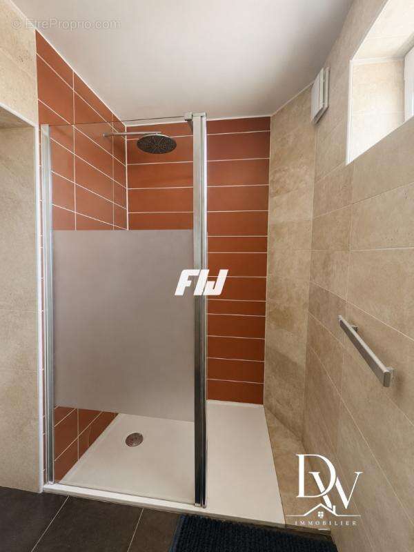 Maison 5 pièces / 154 m² / 269 000 EUR / LECLUSE - photo 9