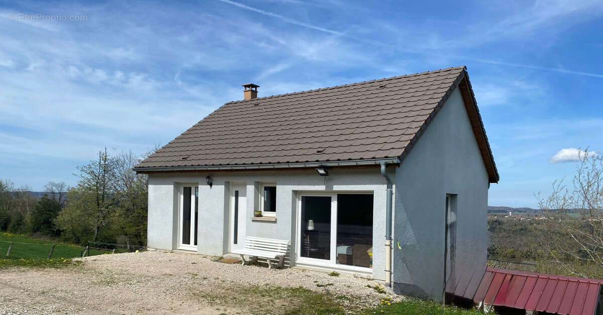 Maison à PLAIMBOIS-VENNES