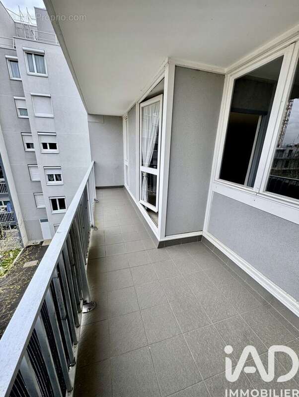 Photo 2 - Appartement à QUINCY-SOUS-SENART