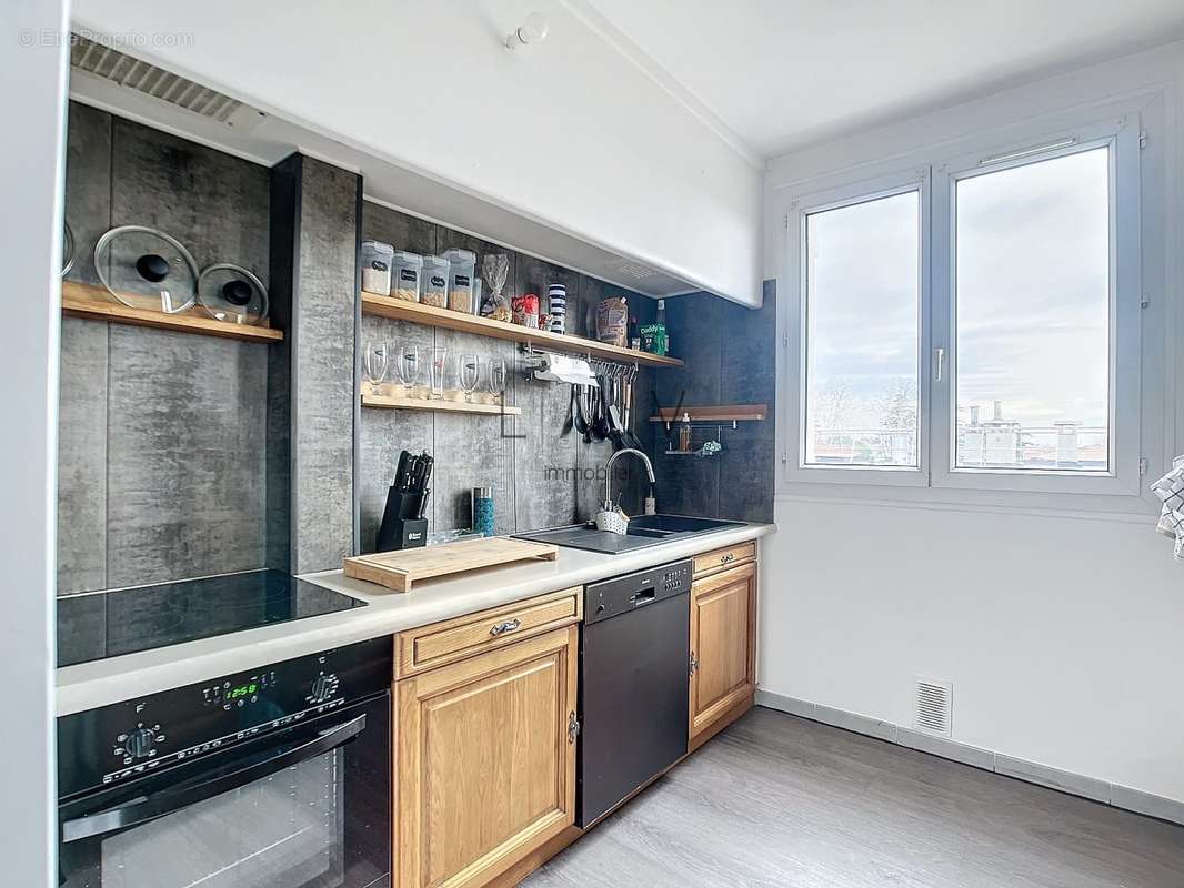 Appartement à SORGUES