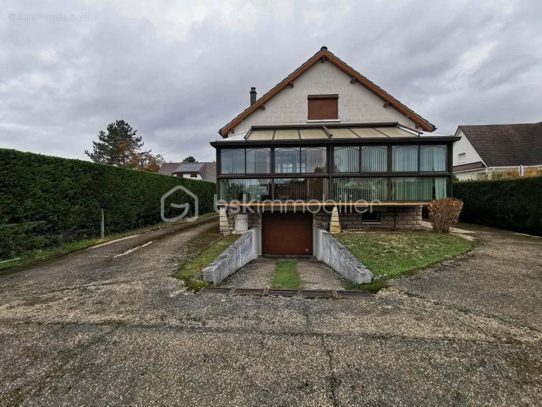 Maison à FERRIERES-EN-GATINAIS