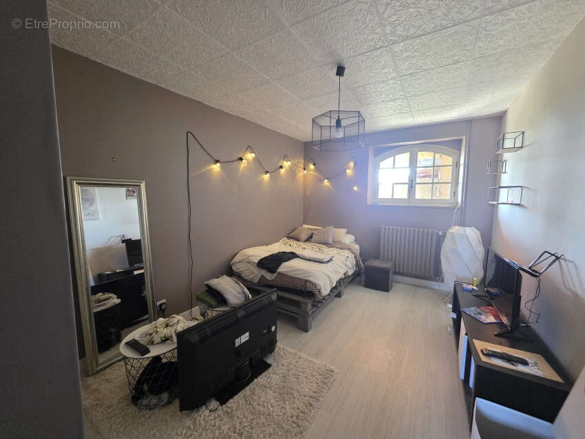 Maison à VILLOSANGES