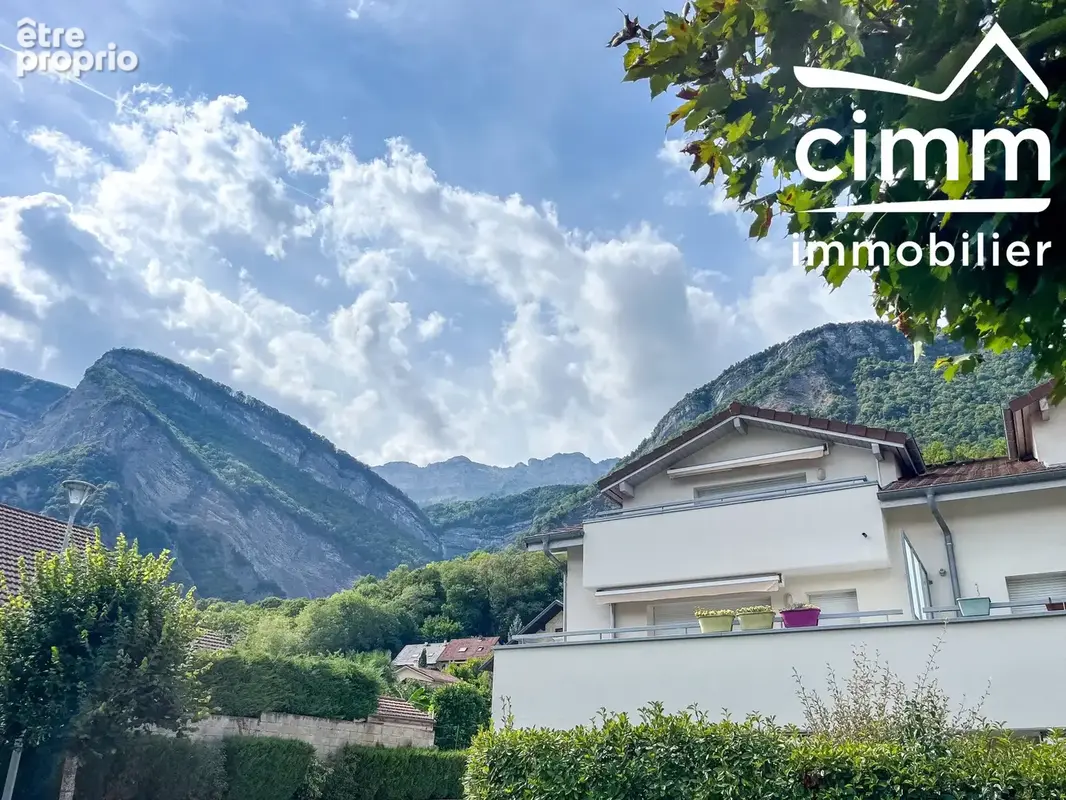 Appartement à LA TERRASSE