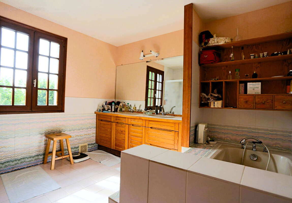 Maison à LE CHEIX