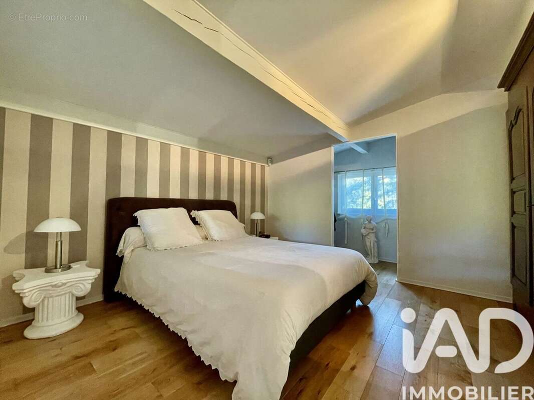 Photo 7 - Maison à LA TOUR-DE-SALVAGNY