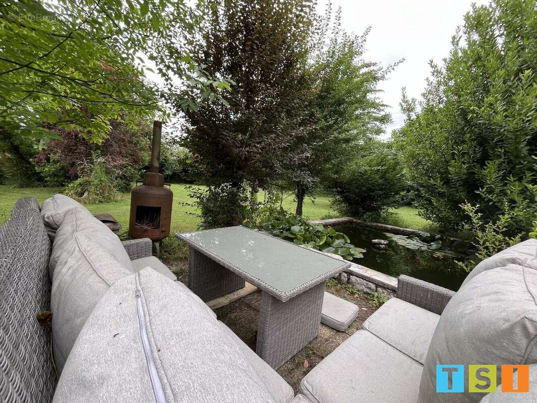 Maison à MONTREJEAU