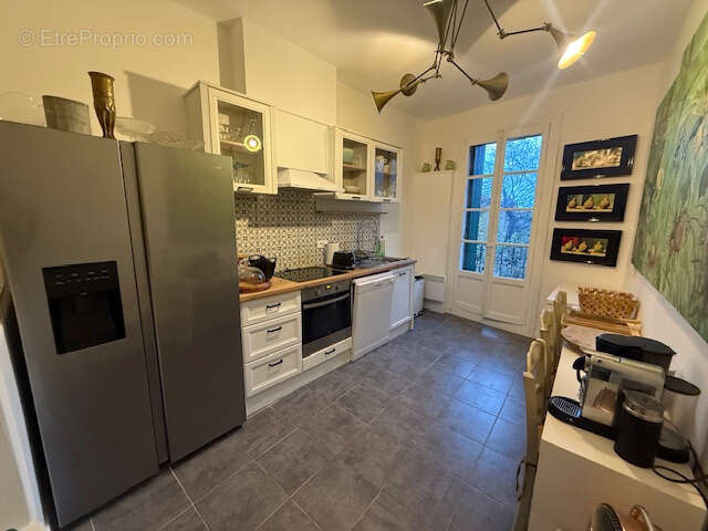 Charmante maison de village d’environ 200 m2 au cœur de Nizas   Idéale grande famille ou projet de gîtes - photo 8