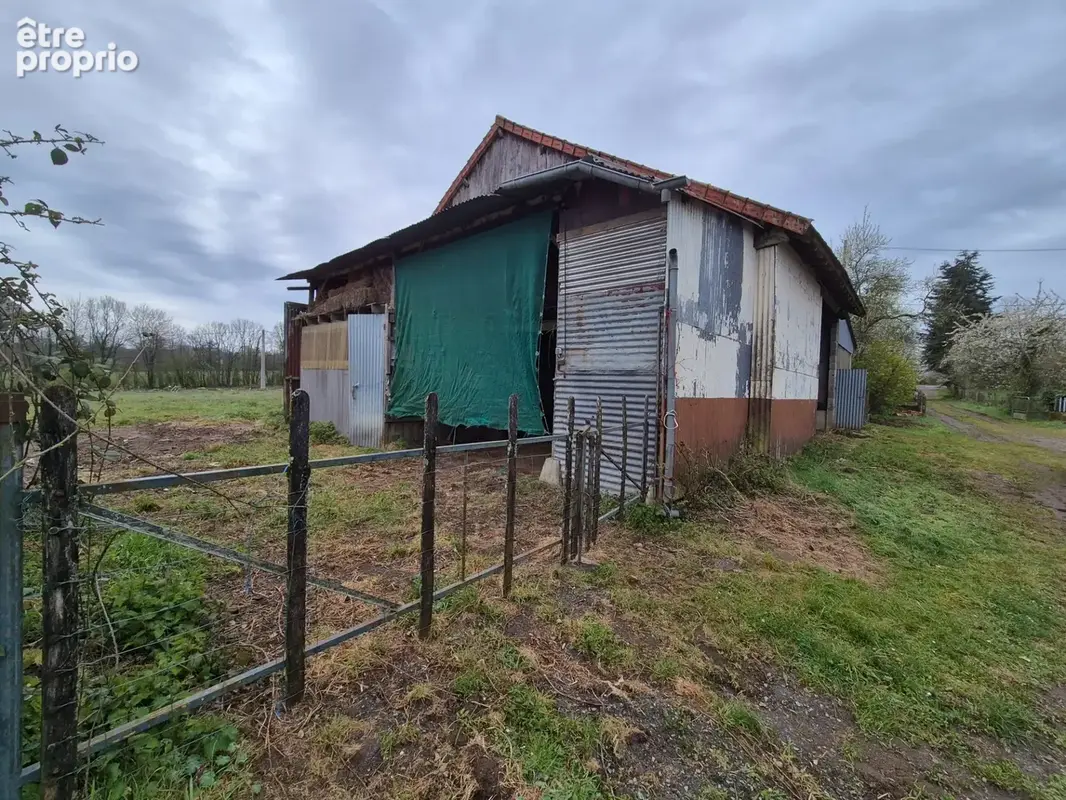 Maison ou petite ferme à vendre 4 pièces AIGURANDE (36) terrains 1,5 hectares - photo 3