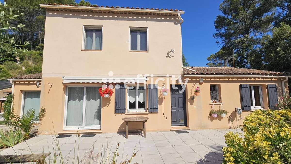 Maison à TARADEAU