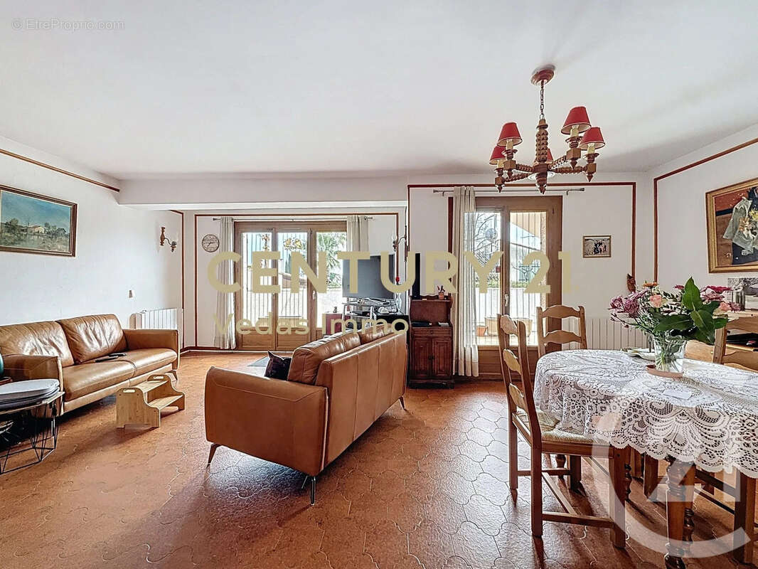 Maison à SAINT-GEORGES-D'ORQUES